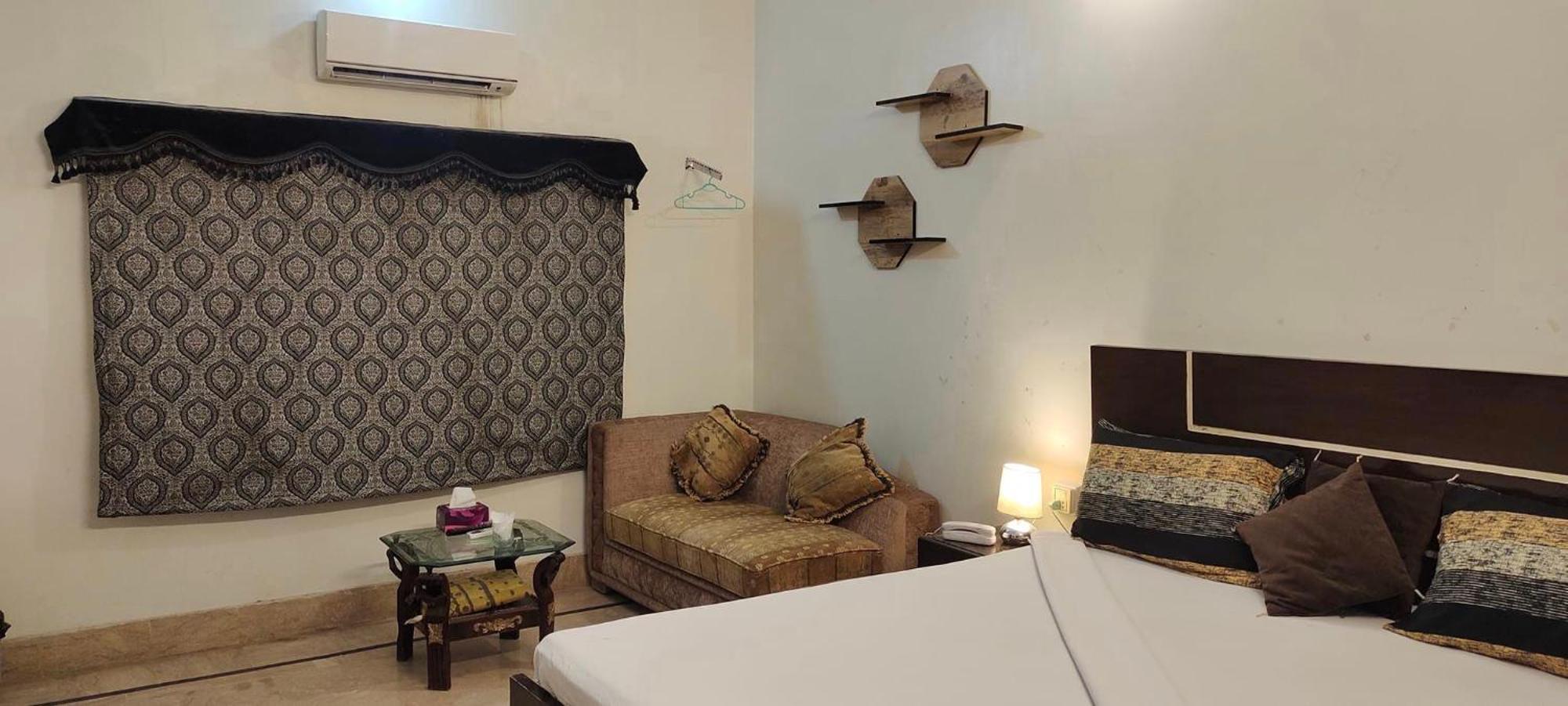 The Royal Palace Guest House ไฮเดอราบาด ภายนอก รูปภาพ